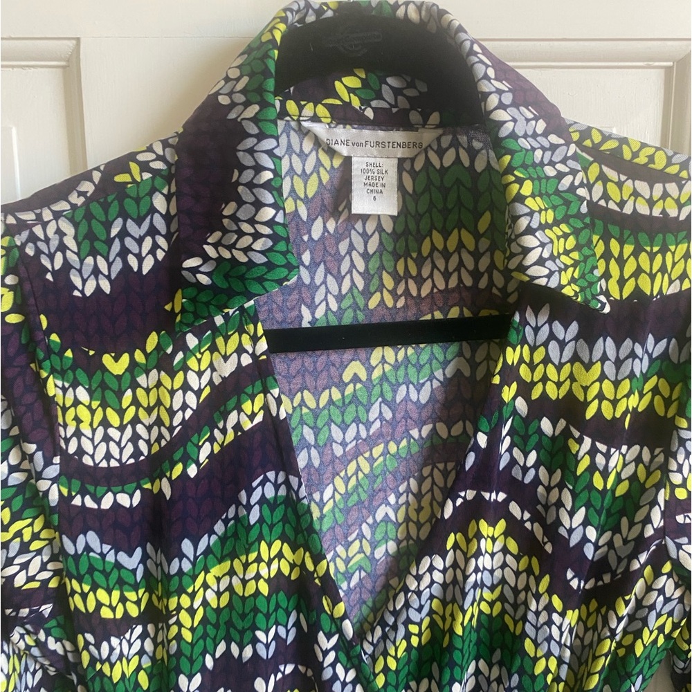 Diane Von Furstenberg 100% Silk Jersey Wrap Dress Size 6 - Picture 7 of 8